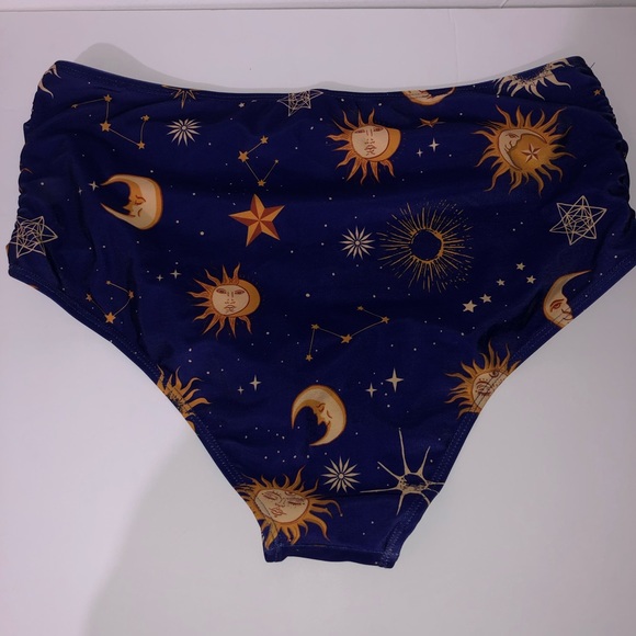 🎉HP 🎉 Universe Bikini Bottom Size 14 - Picture 4 of 8